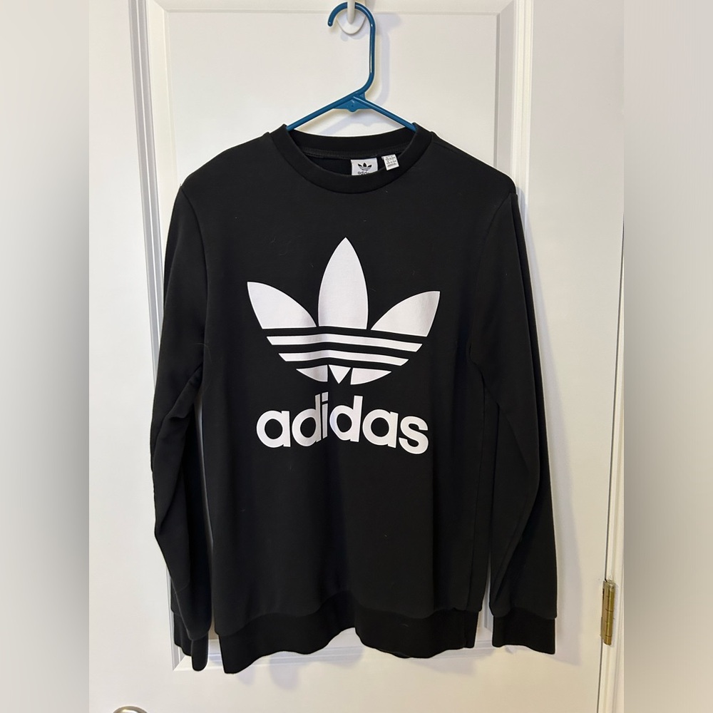 Classic adidas crewneck